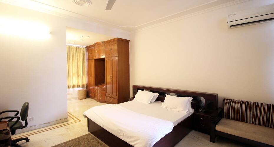 Divine Service Apartment, New Delhi 4
